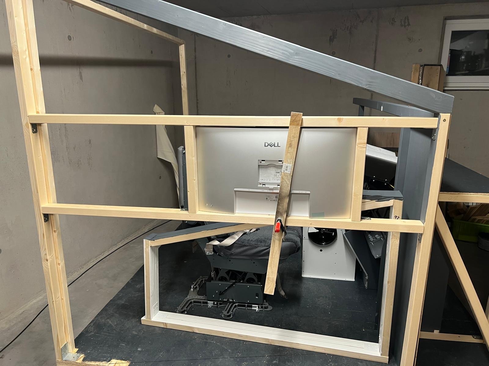 Homecockpit - seitliche Bildschirmhalterung